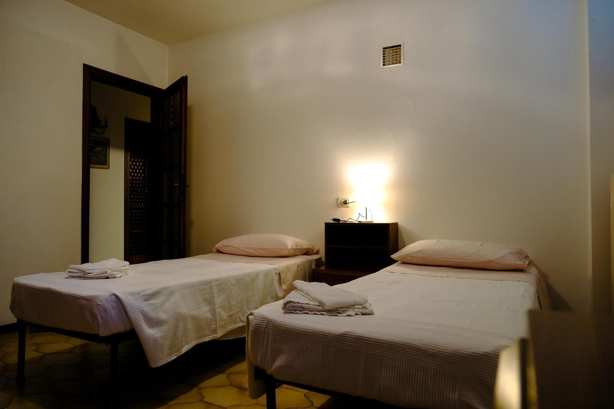 Ferienwohnung La Casa Dei Perci Varenna Exterior foto